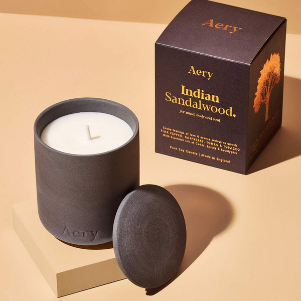 Indian Sandalwood Scented Candle - Black Clay - Hemels