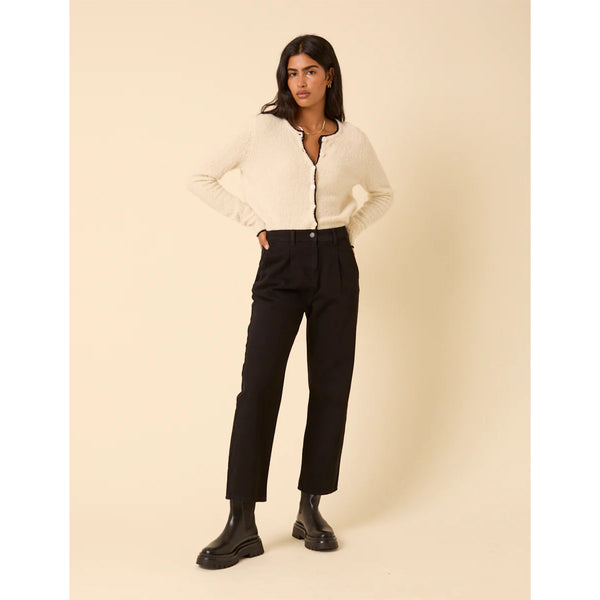 High Rise Pleated Jeans - Black