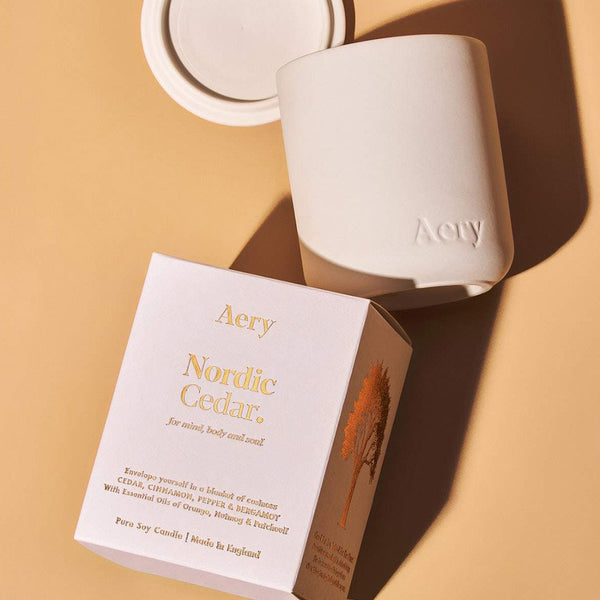 Nordic Cedar Scented Candle - White Clay - Hemels